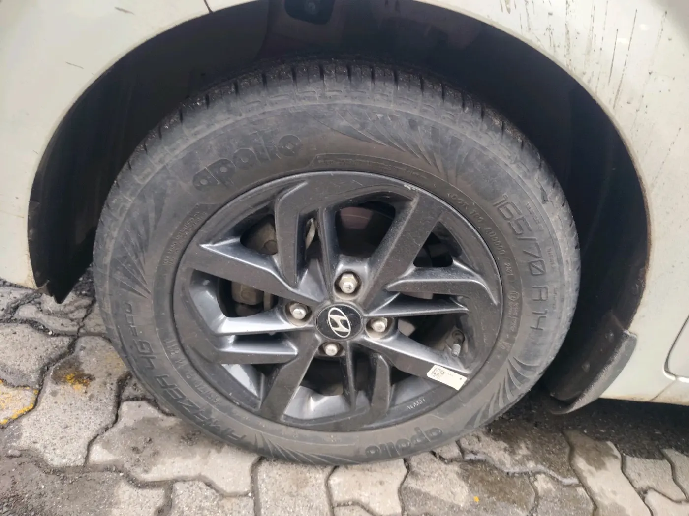 2021 Hyundai GRAND I10 NIOS SPORTZ AMT 1.2 KAPPA VTVT, Petrol, Automatic, 20,256 km, tyre