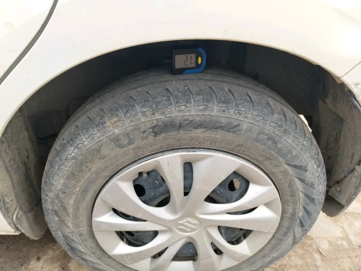 2023 Maruti Swift VXI, Petrol, Manual, 89,408 km, tyre