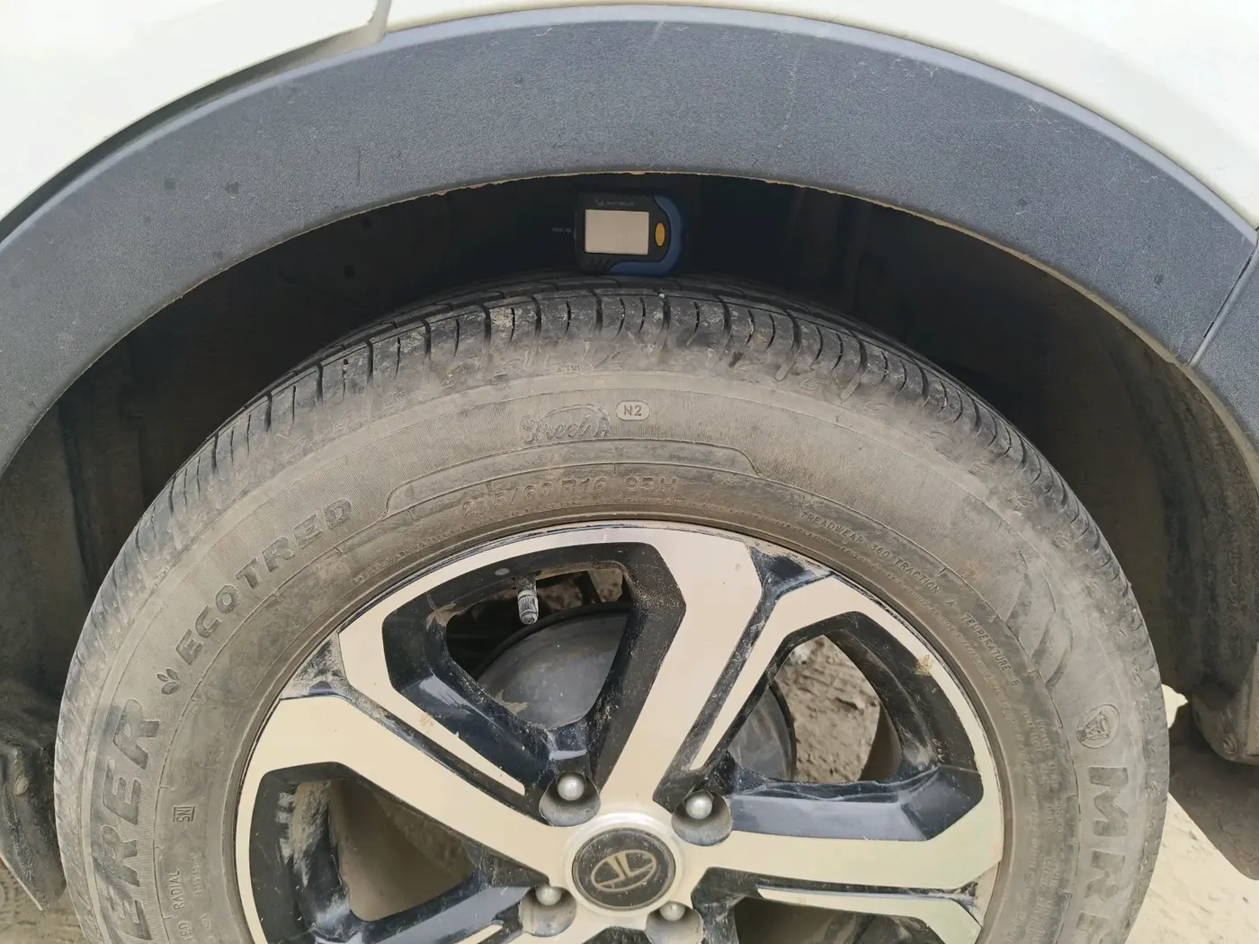 2022 Tata NEXON XZ PLUS PETROL, Petrol, Manual, 72,233 km, tyre