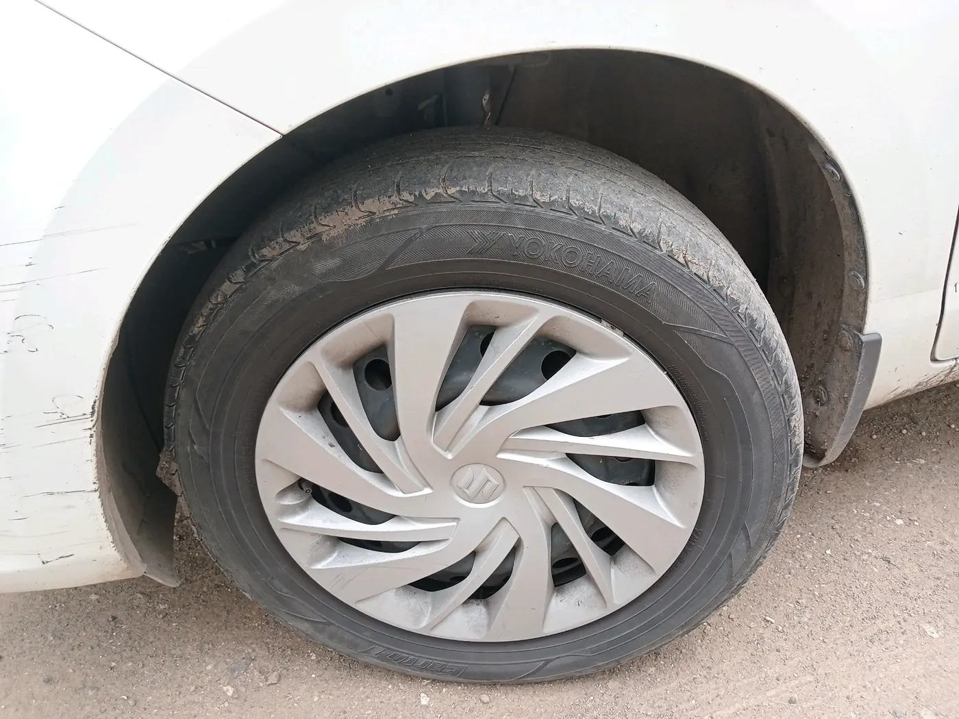 2022 Maruti Ertiga VXI SHVS, CNG, Manual, 90,527 km, tyre