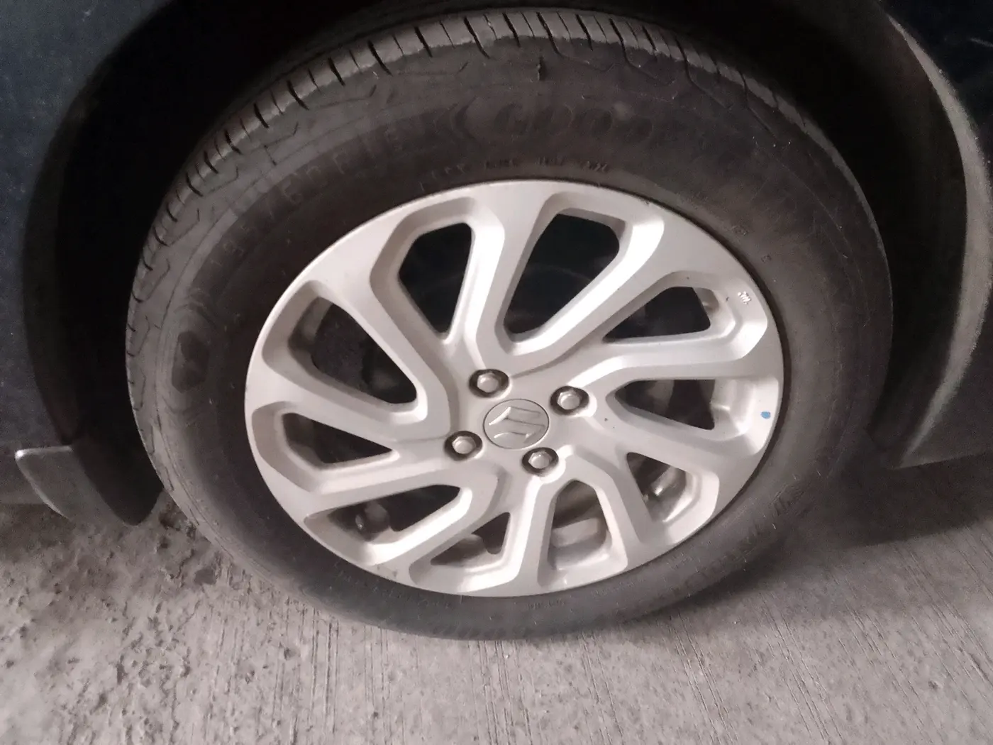 2022 Maruti Baleno ZETA PETROL 1.2, Petrol, Manual, 72,891 km, tyre