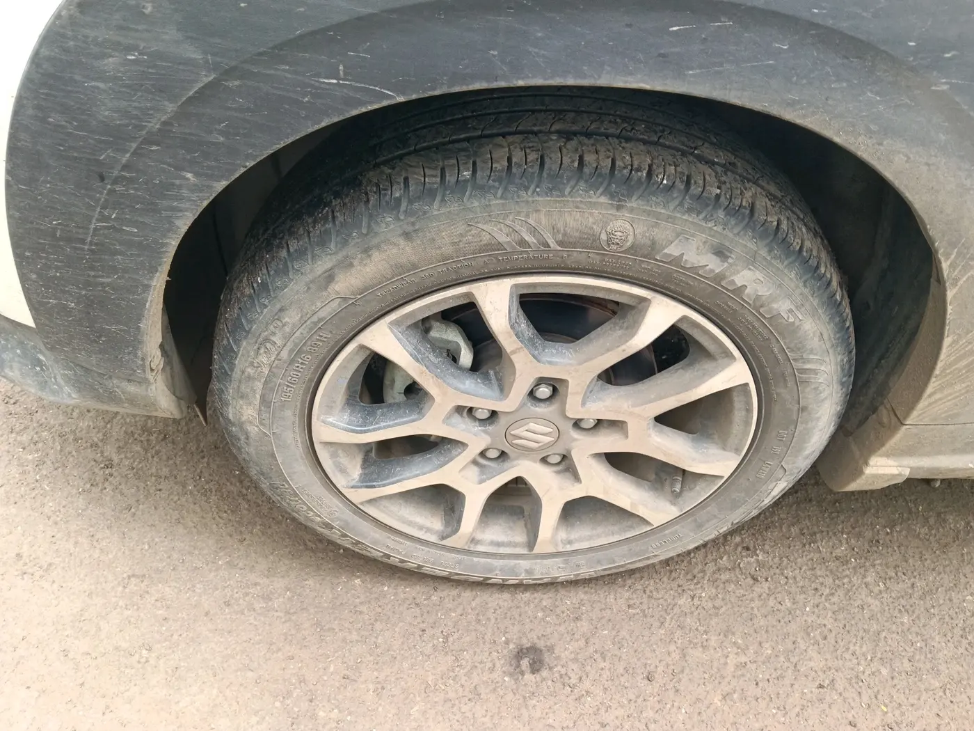 2024 Maruti XL6 ZETA CNG, CNG, Manual, 23,392 km, tyre