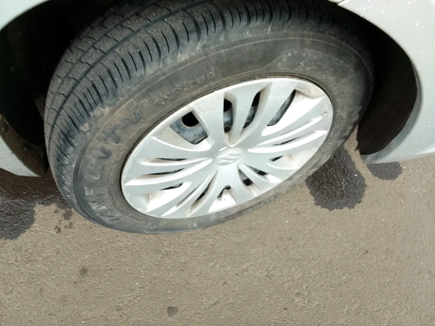 2012 Maruti Ertiga VDI, Diesel, Manual, 1,07,614 km, tyre