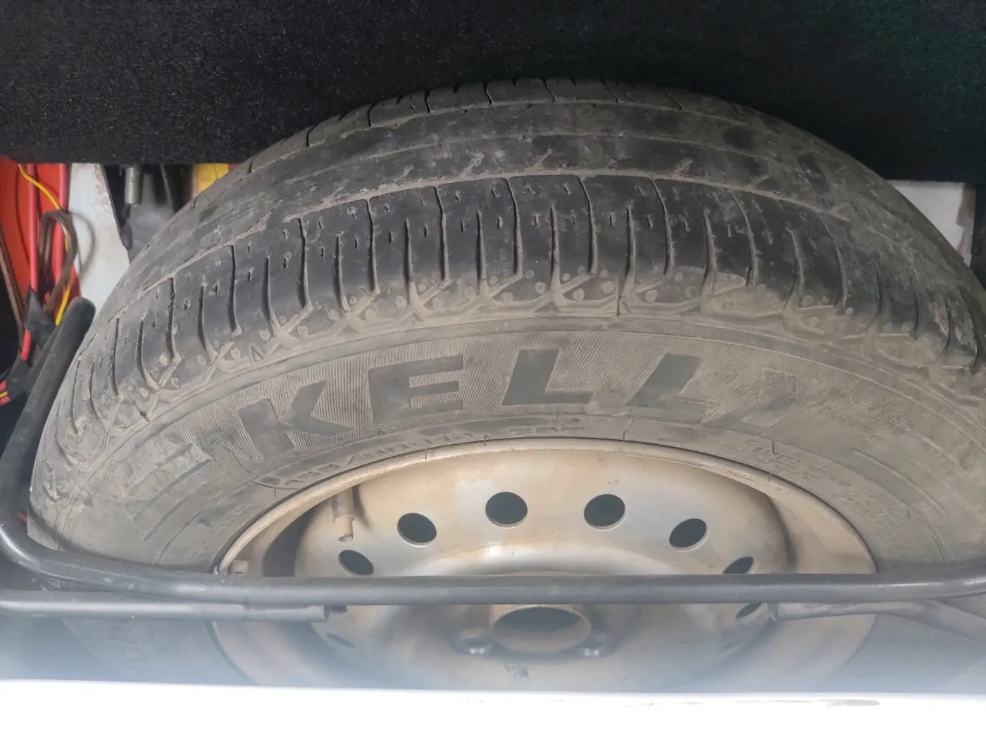 2021 Maruti New Wagon-R LXI CNG 1.0, CNG, Manual, 81,105 km, tyre
