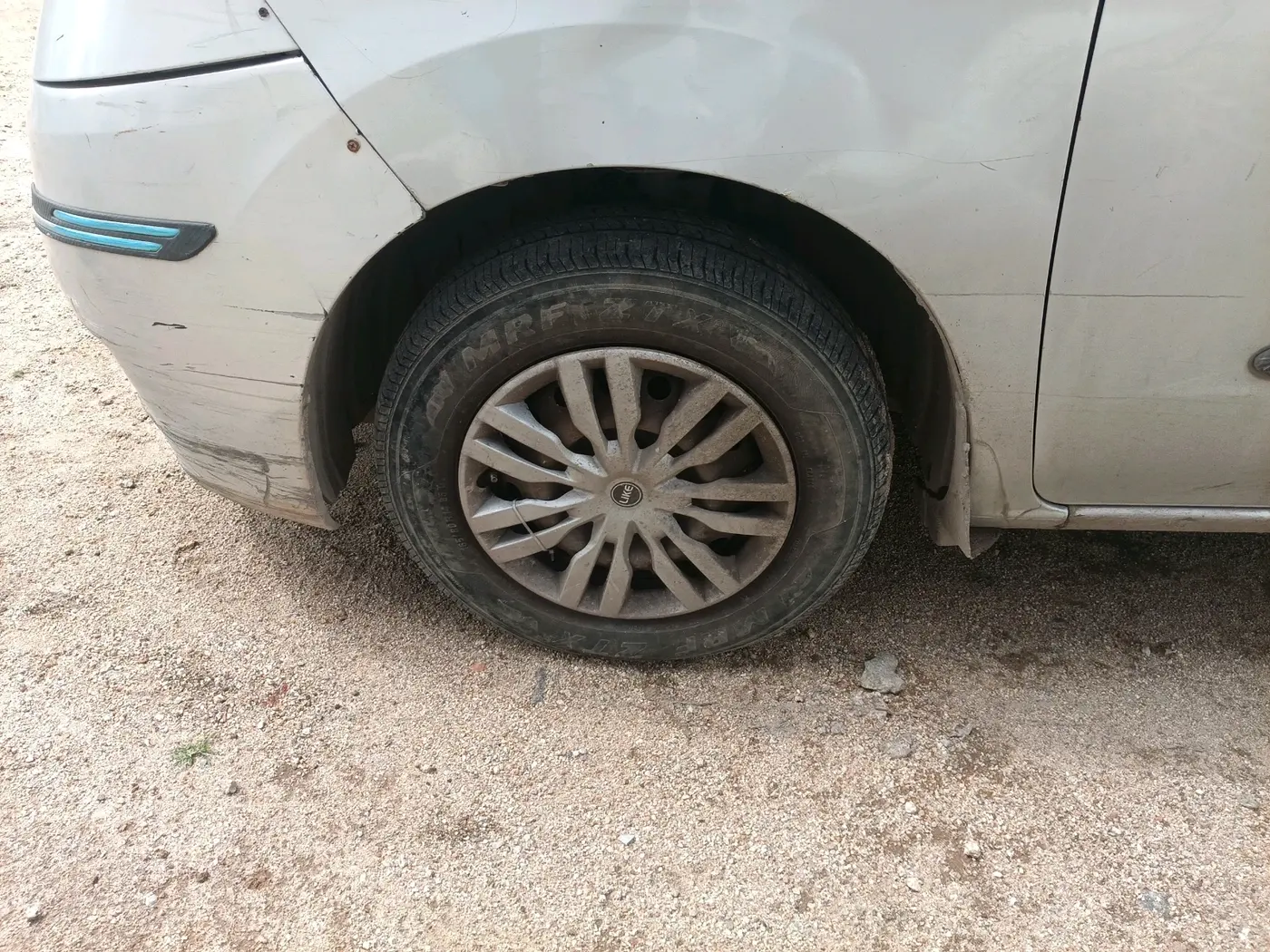 2013 Nissan Evalia XL, Diesel, Manual, 1,86,433 km, tyre