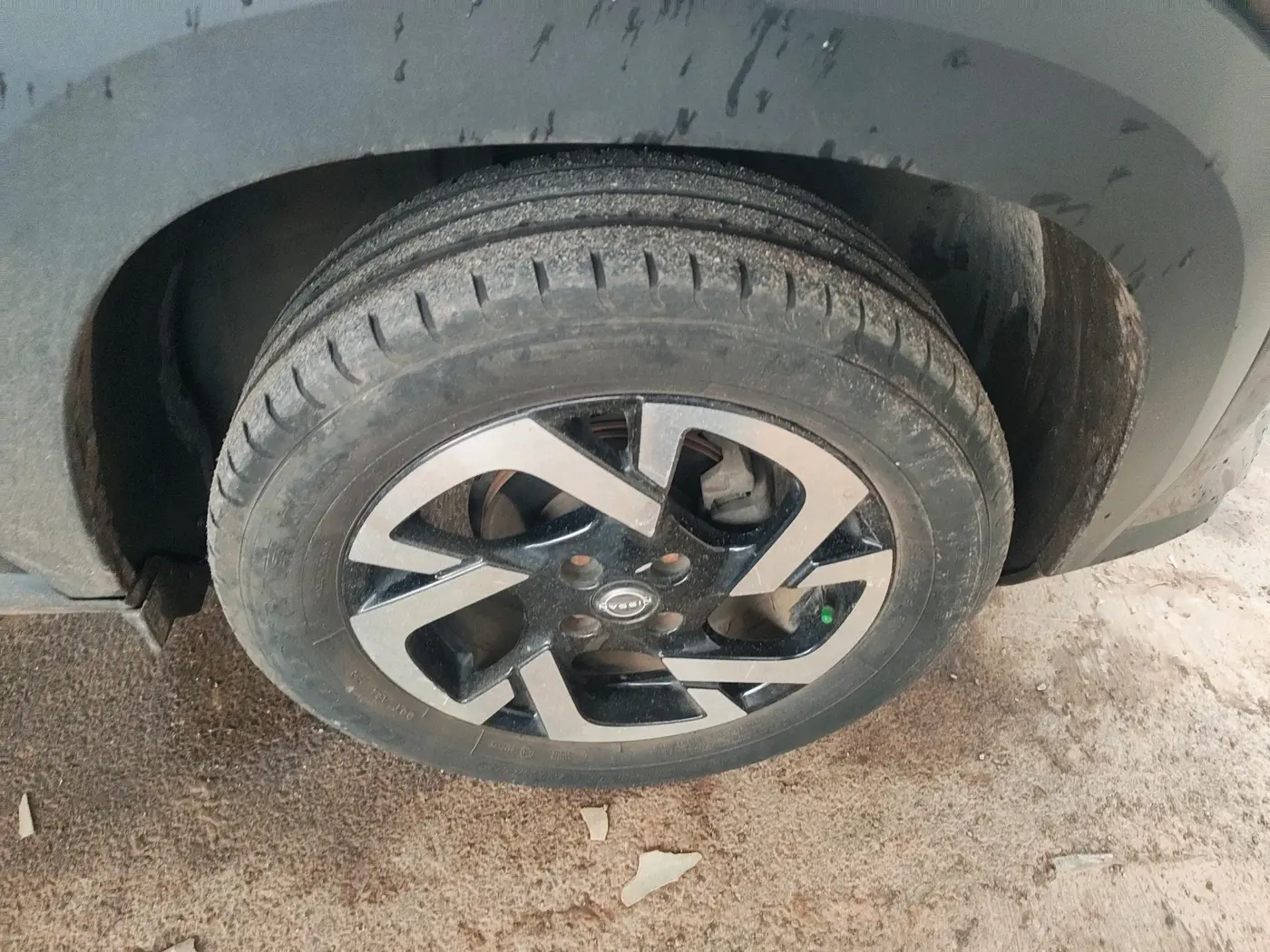 2021 Nissan MAGNITE XV EXECUTIVE TURBO, Petrol, Manual, 64,286 km, tyre