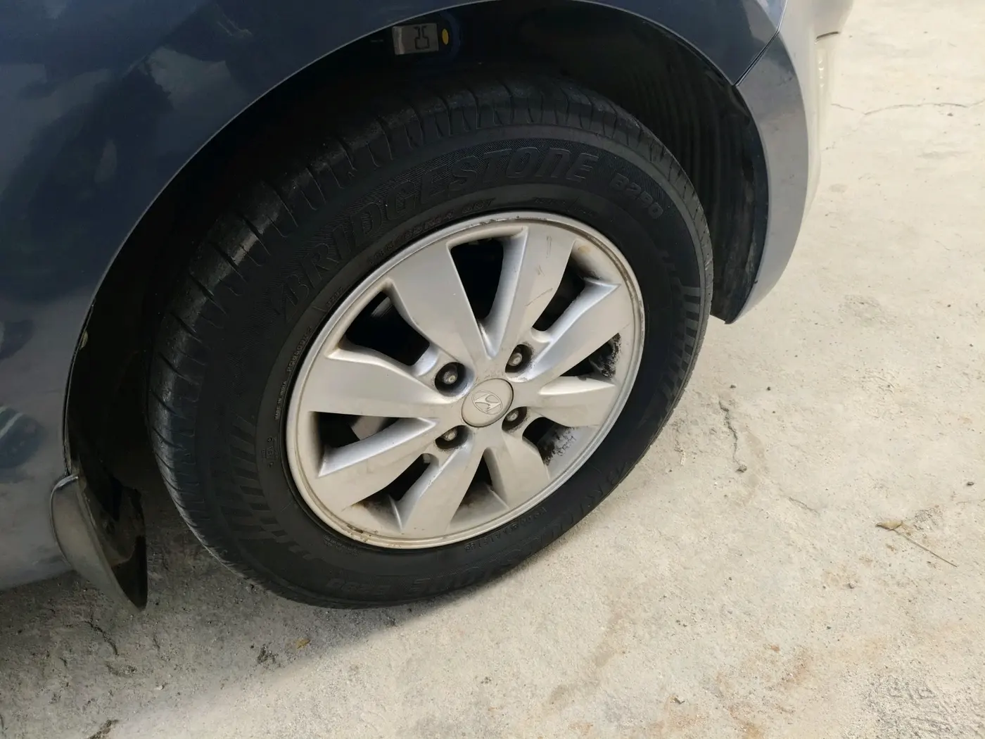 2014 Hyundai i20 ASTA 1.4 CRDI, Diesel, Manual, 1,08,471 km, tyre