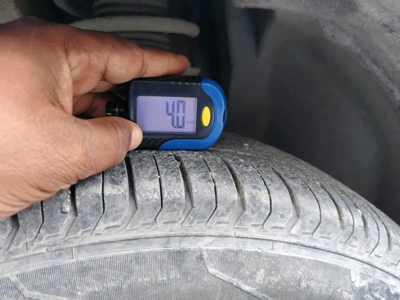 2022 Tata PUNCH ACCOMPLISHED AMT, Petrol, Automatic, 41,244 km, tyre