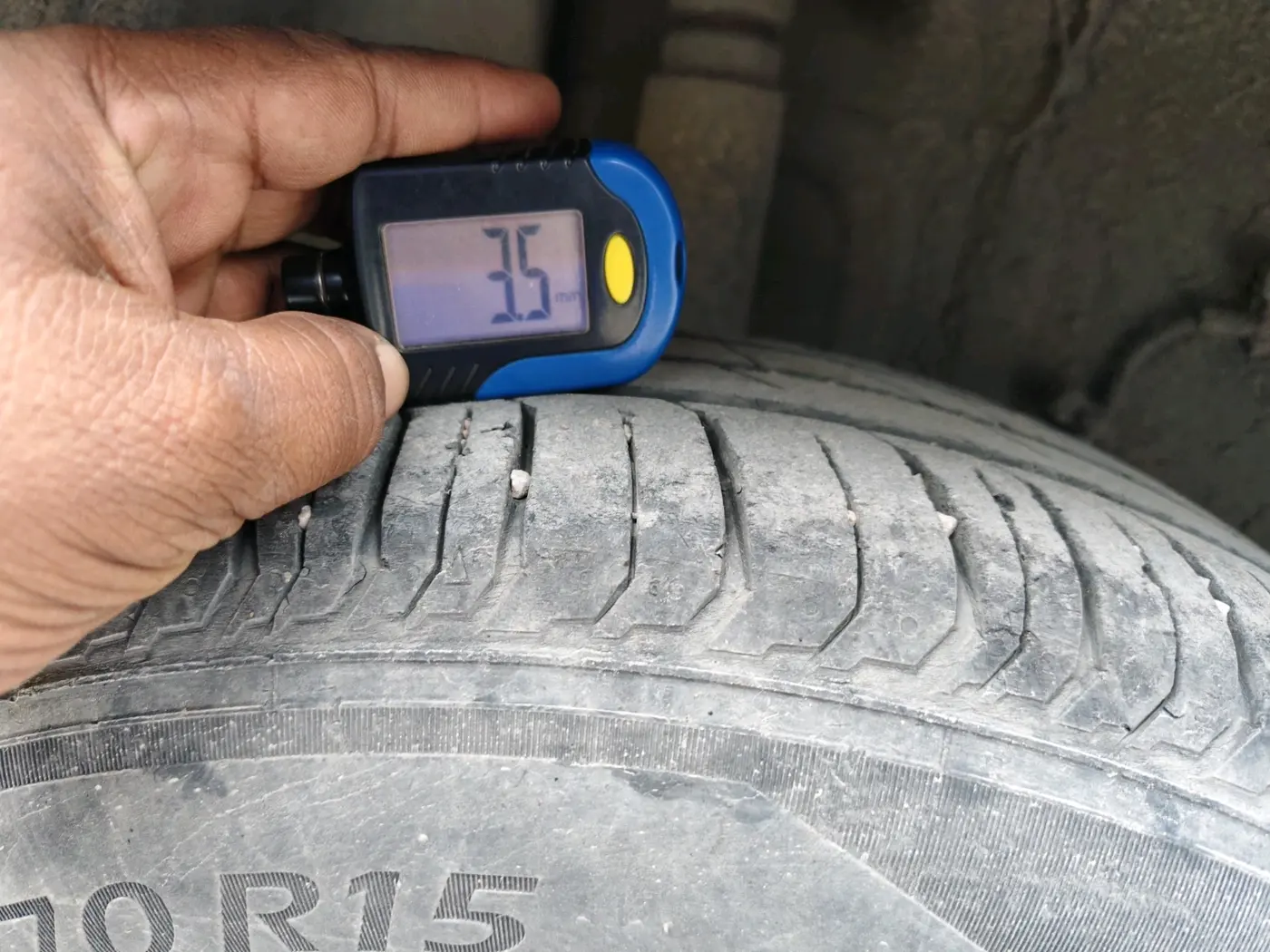 2022 Tata PUNCH ACCOMPLISHED AMT, Petrol, Automatic, 41,244 km, tyre