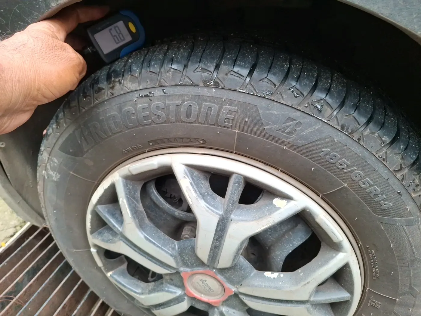 2022 Tata TIGOR XZ PLUS CNG, CNG, Manual, 94,373 km, tyre