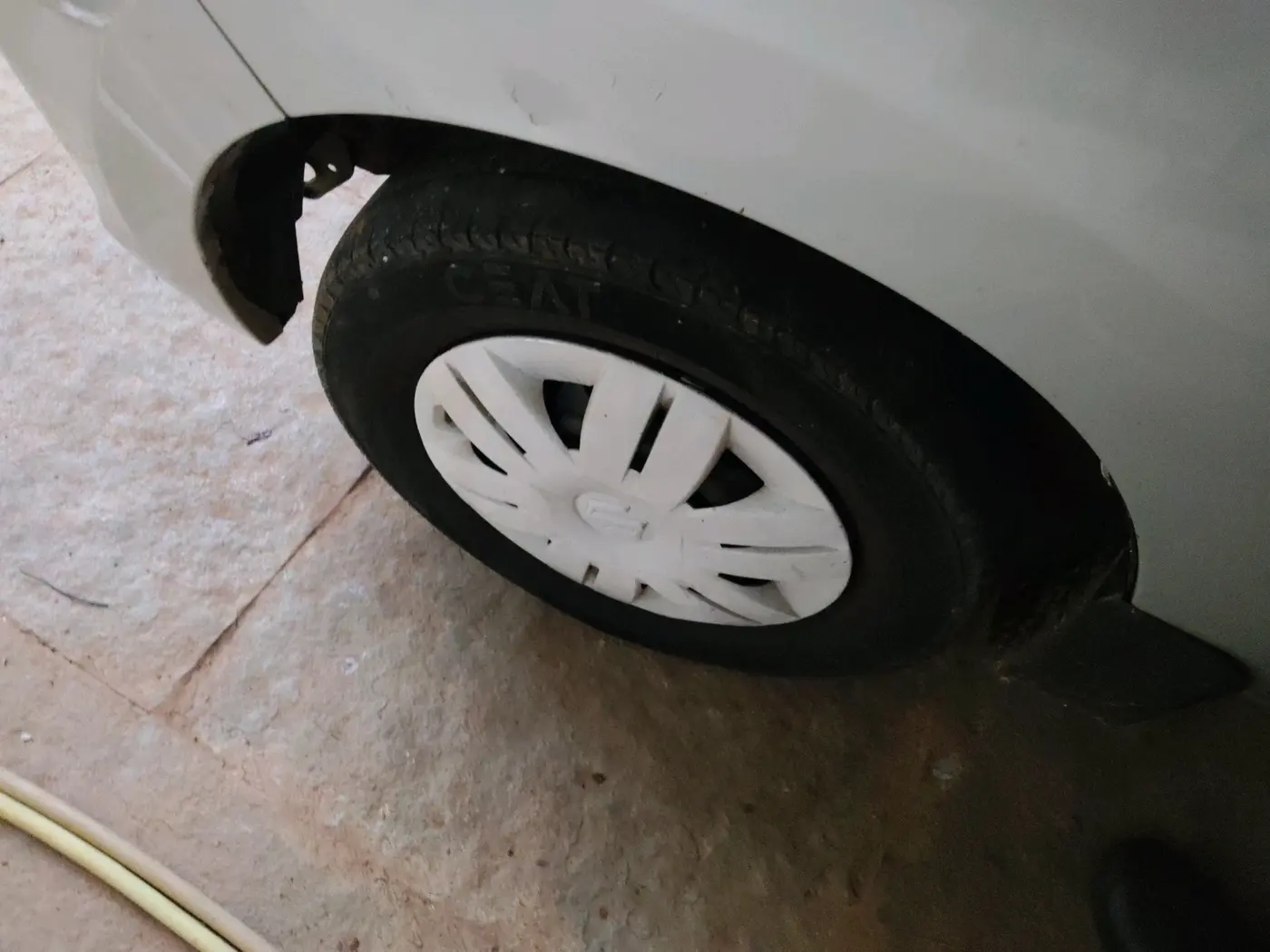 2017 Maruti Alto 800 VXI, Petrol, Manual, 64,552 km, tyre