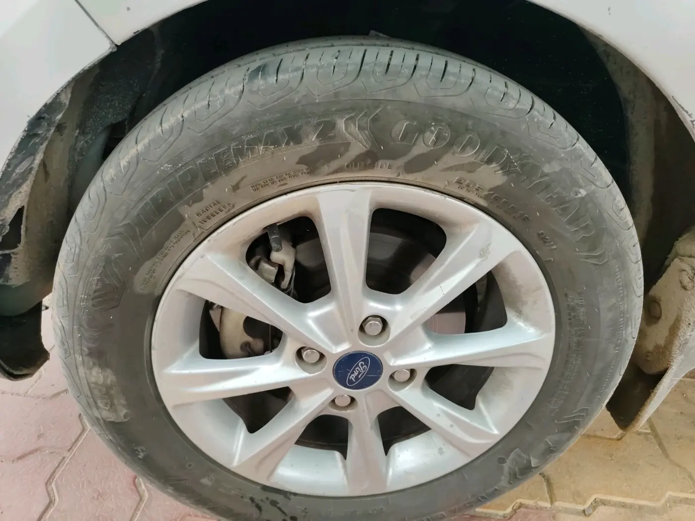 2019 Ford Ecosport TITANIUM 1.5L DIESEL, Diesel, Manual, 1,36,929 km, tyre