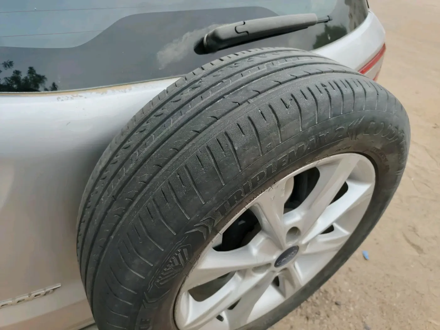 2019 Ford Ecosport TITANIUM 1.5L DIESEL, Diesel, Manual, 1,36,929 km, tyre
