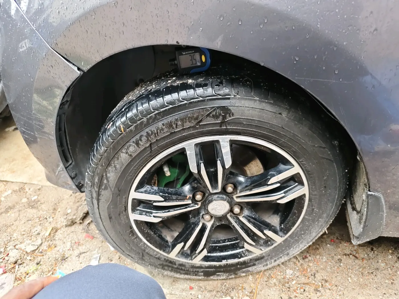 2019 Hyundai Grand i10 MAGNA 1.2 KAPPA VTVT CNG, CNG, Manual, 1,14,463 km, tyre