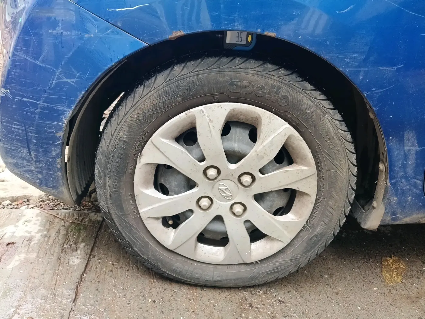 2014 Hyundai Eon MAGNA +, Petrol, Manual, 1,08,003 km, tyre