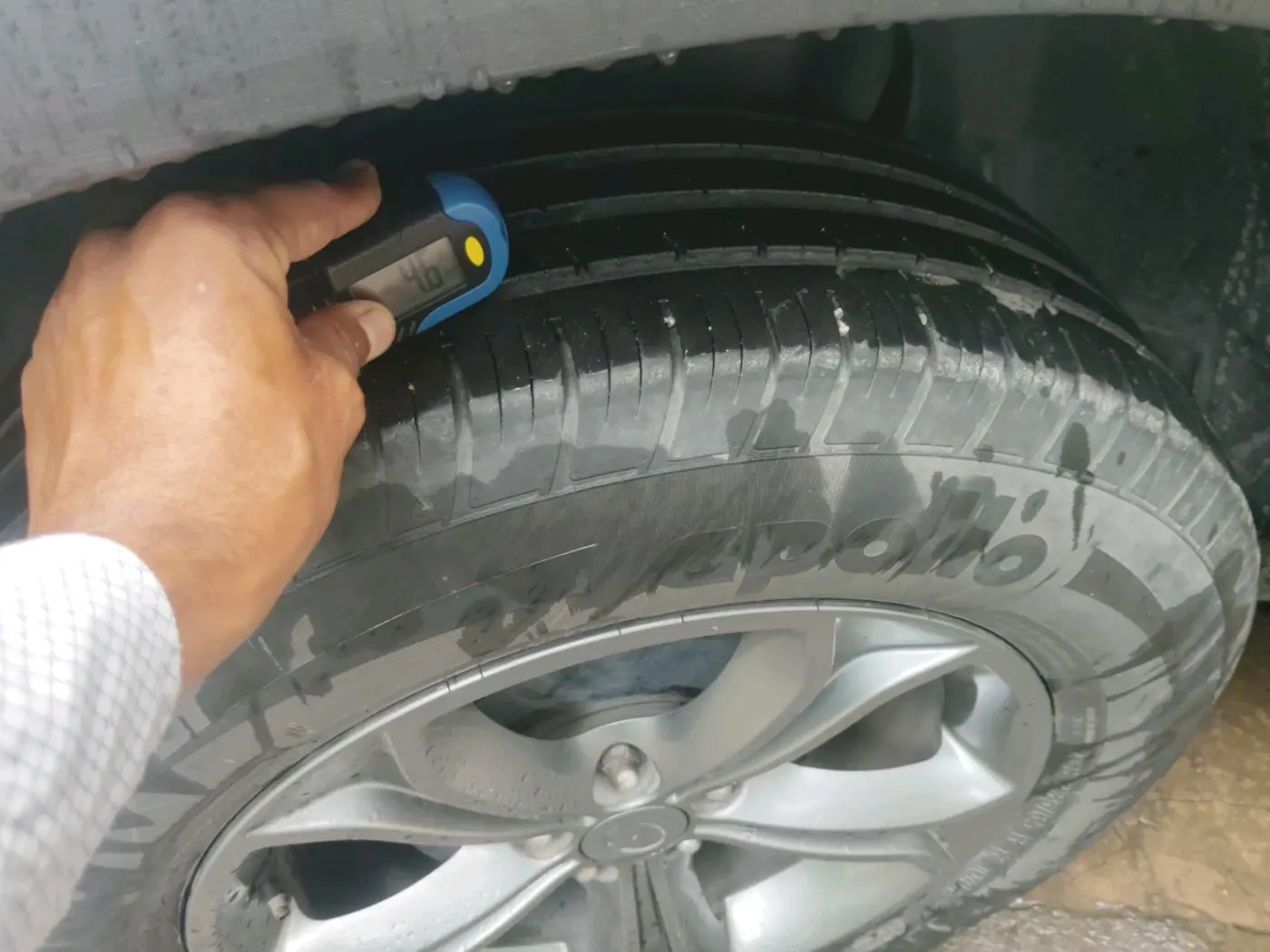 2021 Tata Harrier XZA 2.0L, Diesel, Automatic, 63,769 km, tyre