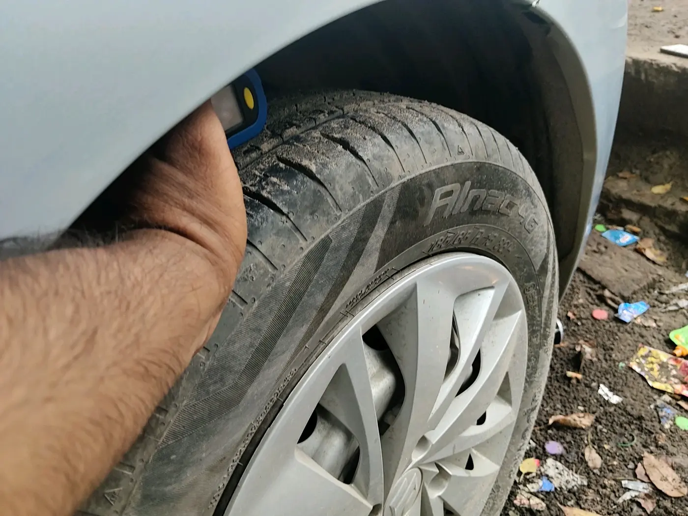 2025 Maruti Baleno SIGMA PETROL 1.2, CNG, Manual, 21,273 km, tyre