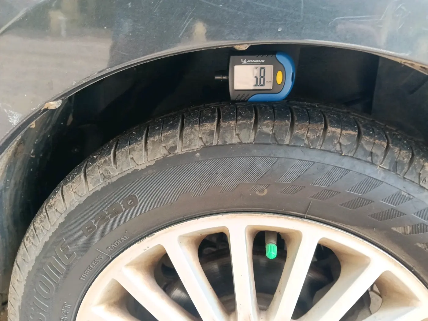 2014 Tata Zest XMA F-TRONIC DIESEL, Diesel, Automatic, 1,04,894 km, tyre