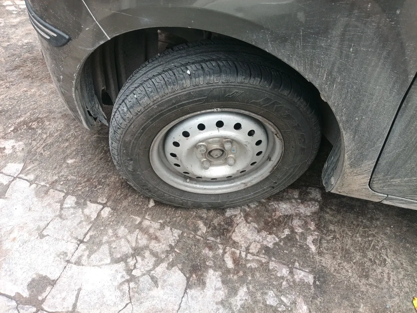 2019 Maruti New Wagon-R LXI CNG (O) 1.0, CNG, Manual, 1,10,840 km, tyre