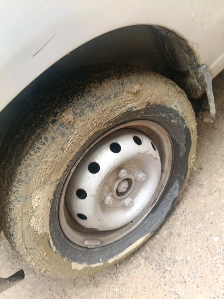 2012 Maruti Alto STD, Petrol, Manual, 57,706 km, tyre