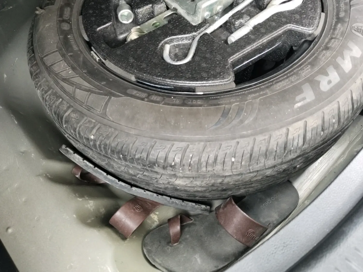 2021 Maruti S Cross ZETA 1.5, Petrol, Manual, 77,815 km, tyre