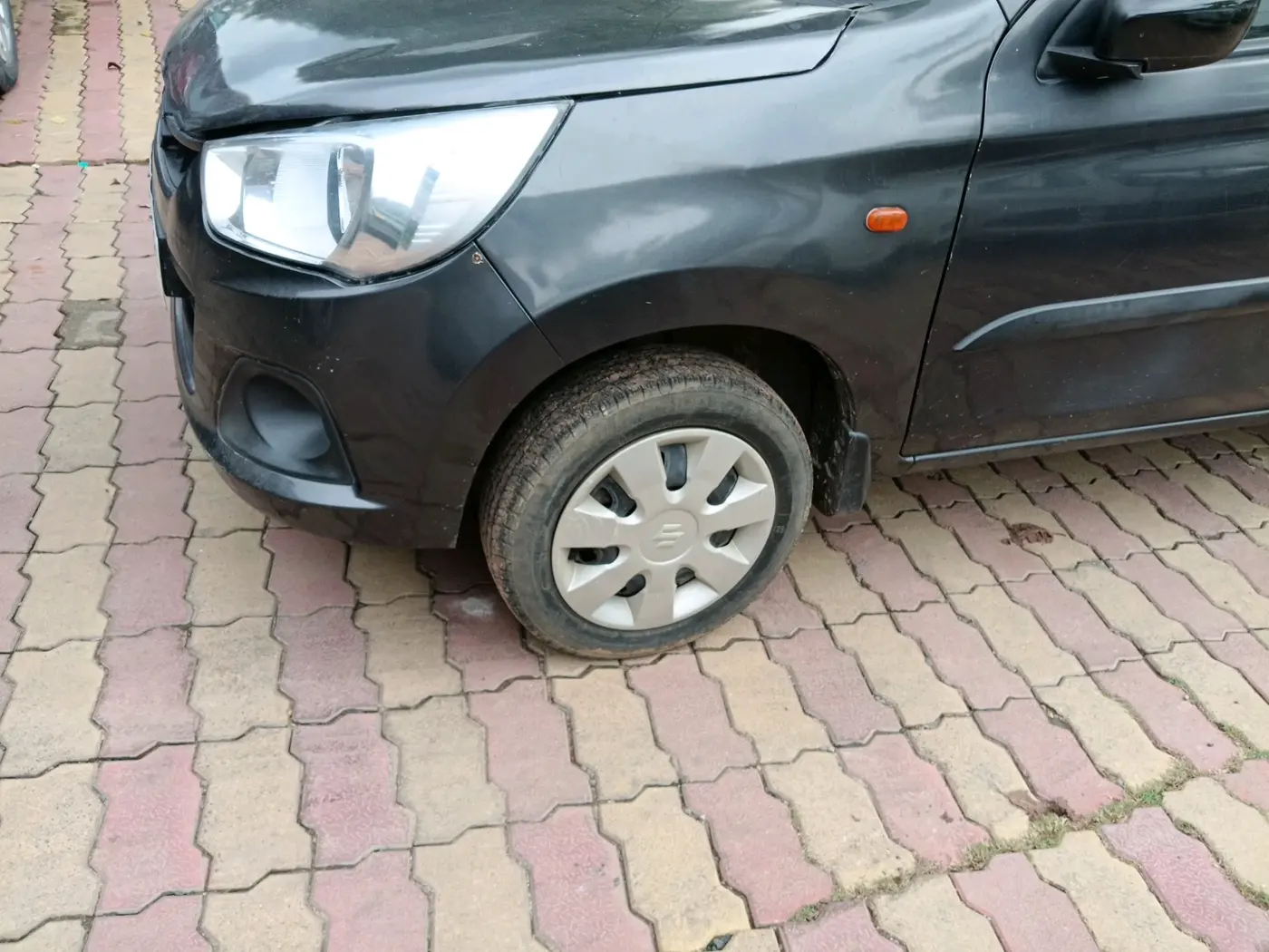 2015 Maruti Alto K10 VXI, Petrol, Manual, 41,722 km, tyre