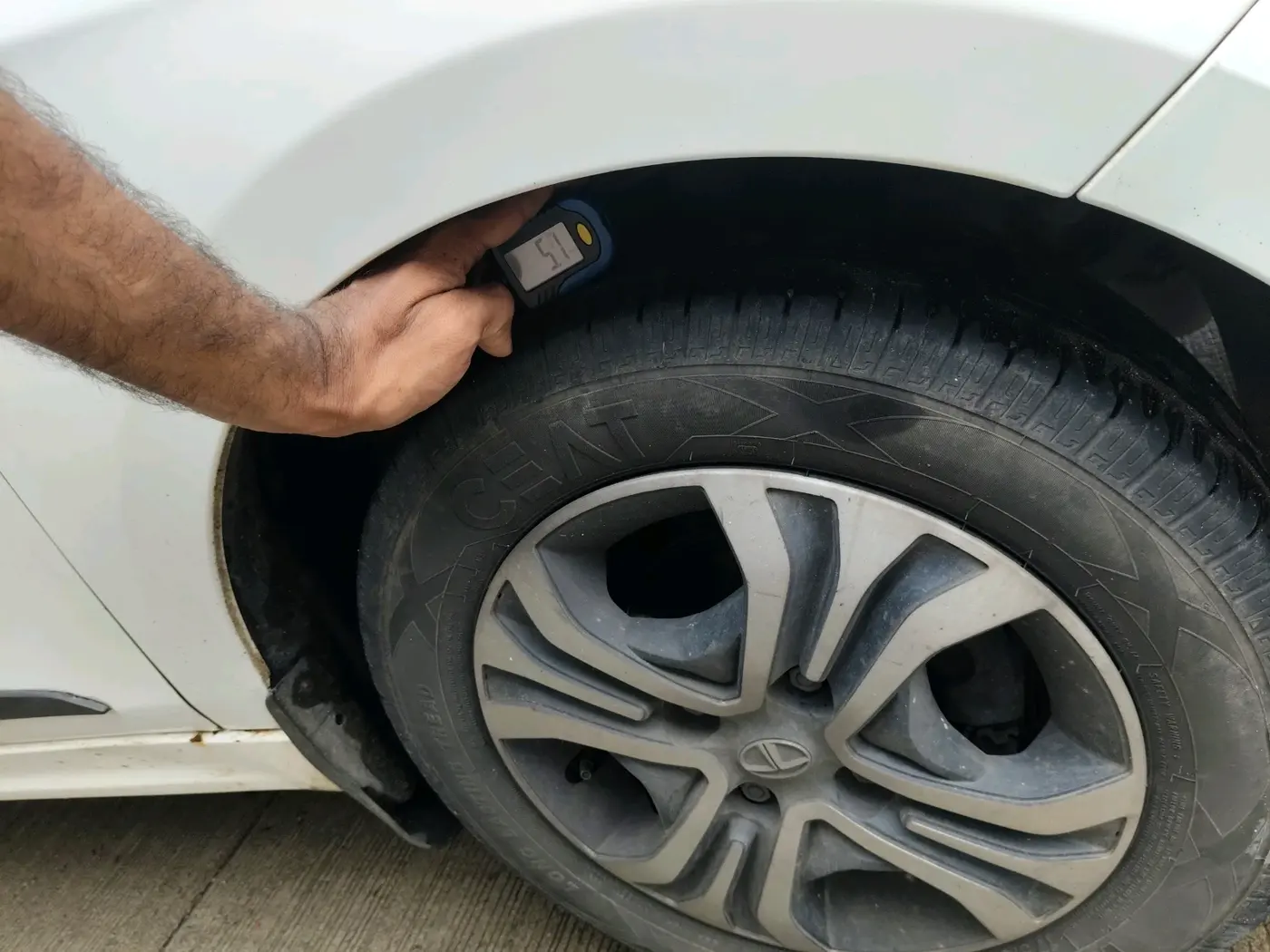 2023 Tata Tiago XT CNG, CNG, Manual, 1,37,321 km, tyre