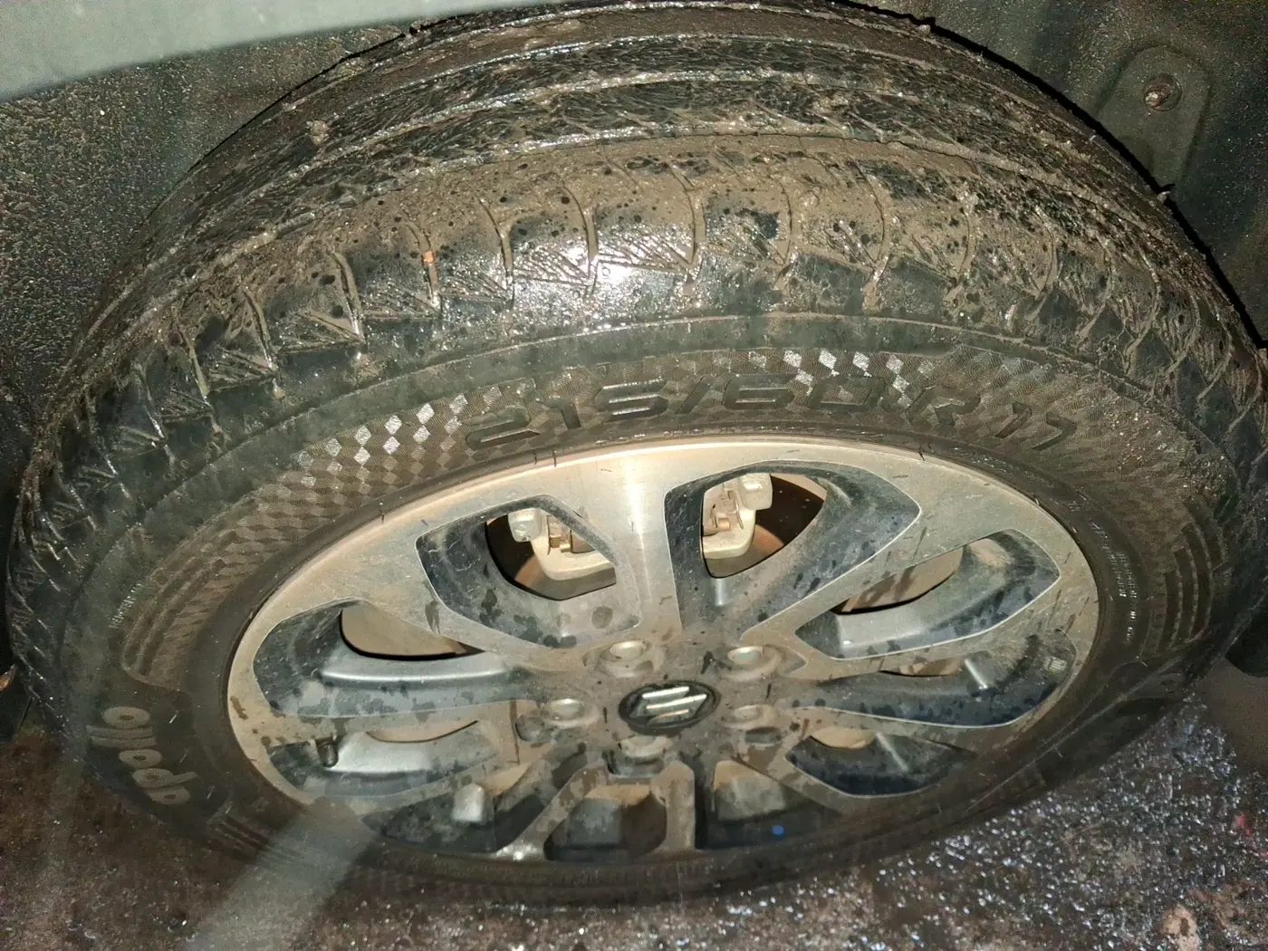 2024 Maruti Grand Vitara SIGMA SMART HYBRID, Petrol, Manual, 72,048 km, tyre
