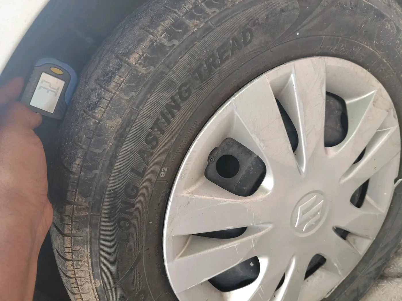 2013 Maruti Swift Dzire VDI, Diesel, Manual, 2,36,765 km, tyre