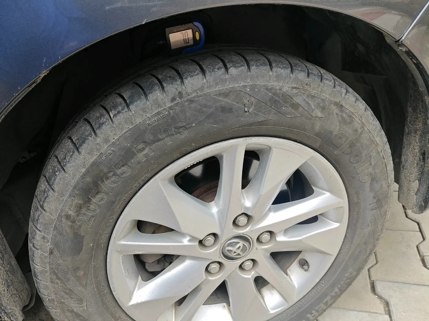 2018 Toyota Innova Crysta 2.8 GX AT 7 STR, Diesel, Automatic, 1,29,610 km, tyre