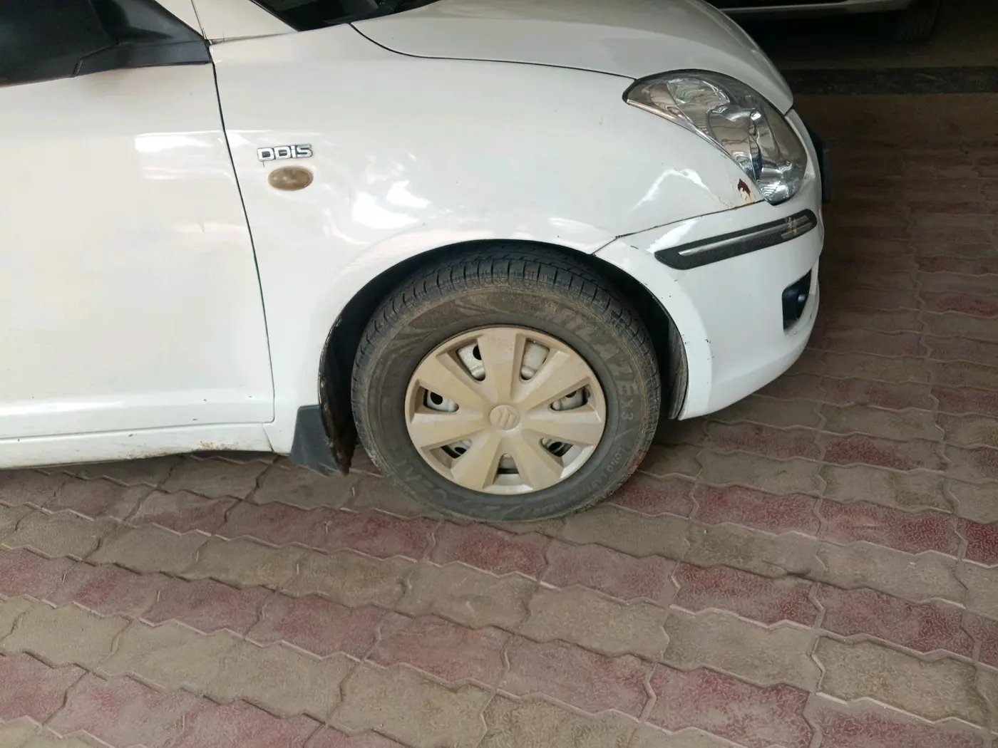 2011 Maruti Swift Dzire LDI, Diesel, Manual, 1,89,753 km, tyre