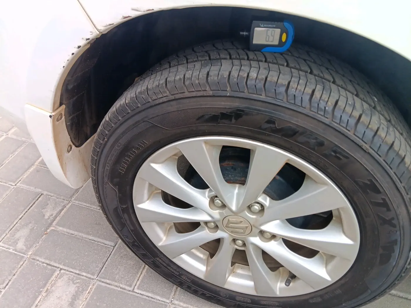 2014 Maruti Ertiga ZDI, Diesel, Manual, 53,944 km, tyre