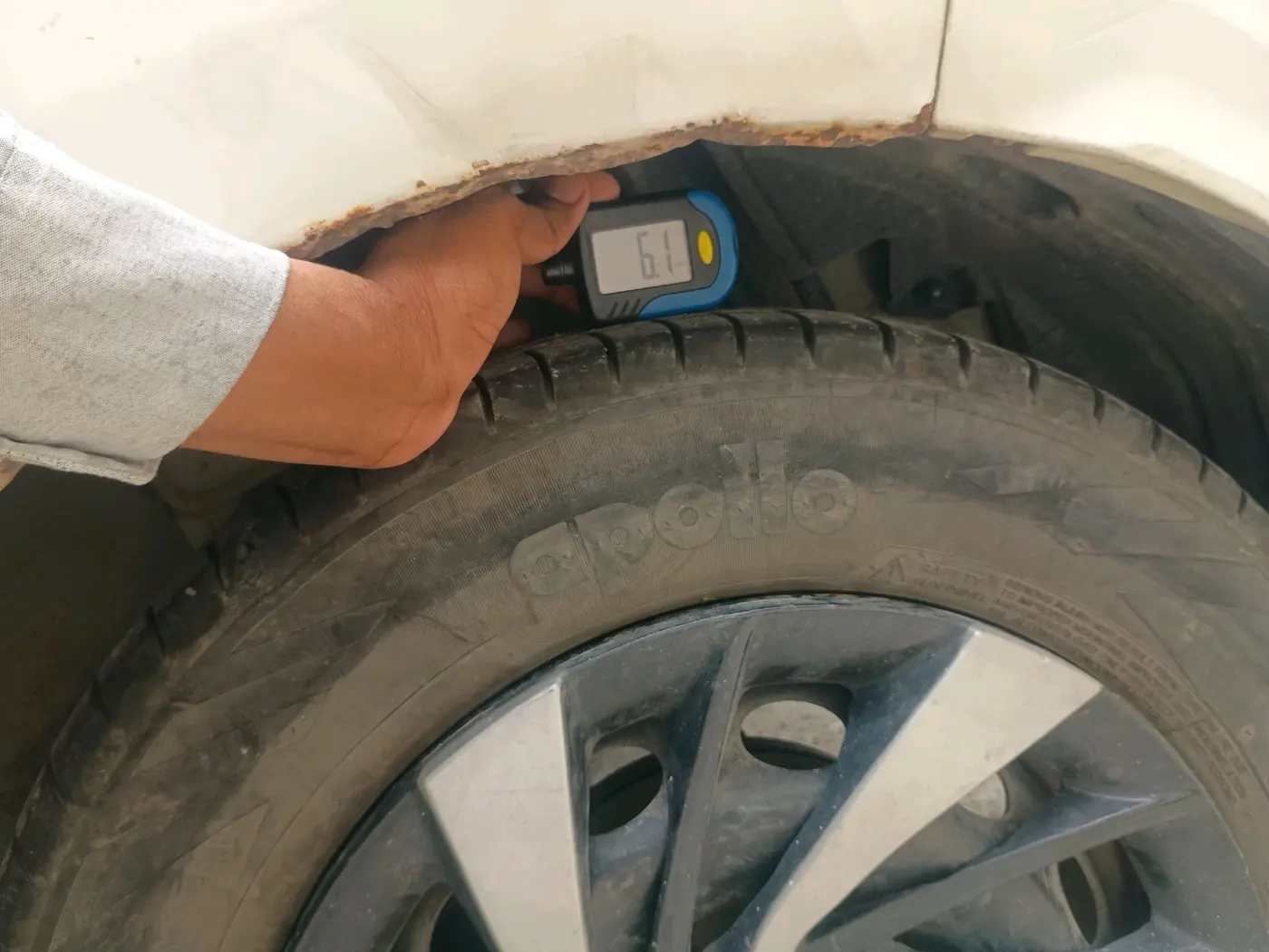 2018 Tata Tiago XT PETROL, CNG, Manual, 59,194 km, tyre
