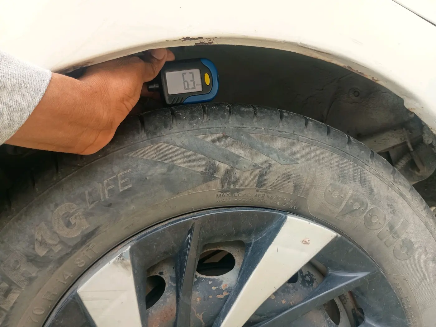 2018 Tata Tiago XT PETROL, CNG, Manual, 59,194 km, tyre