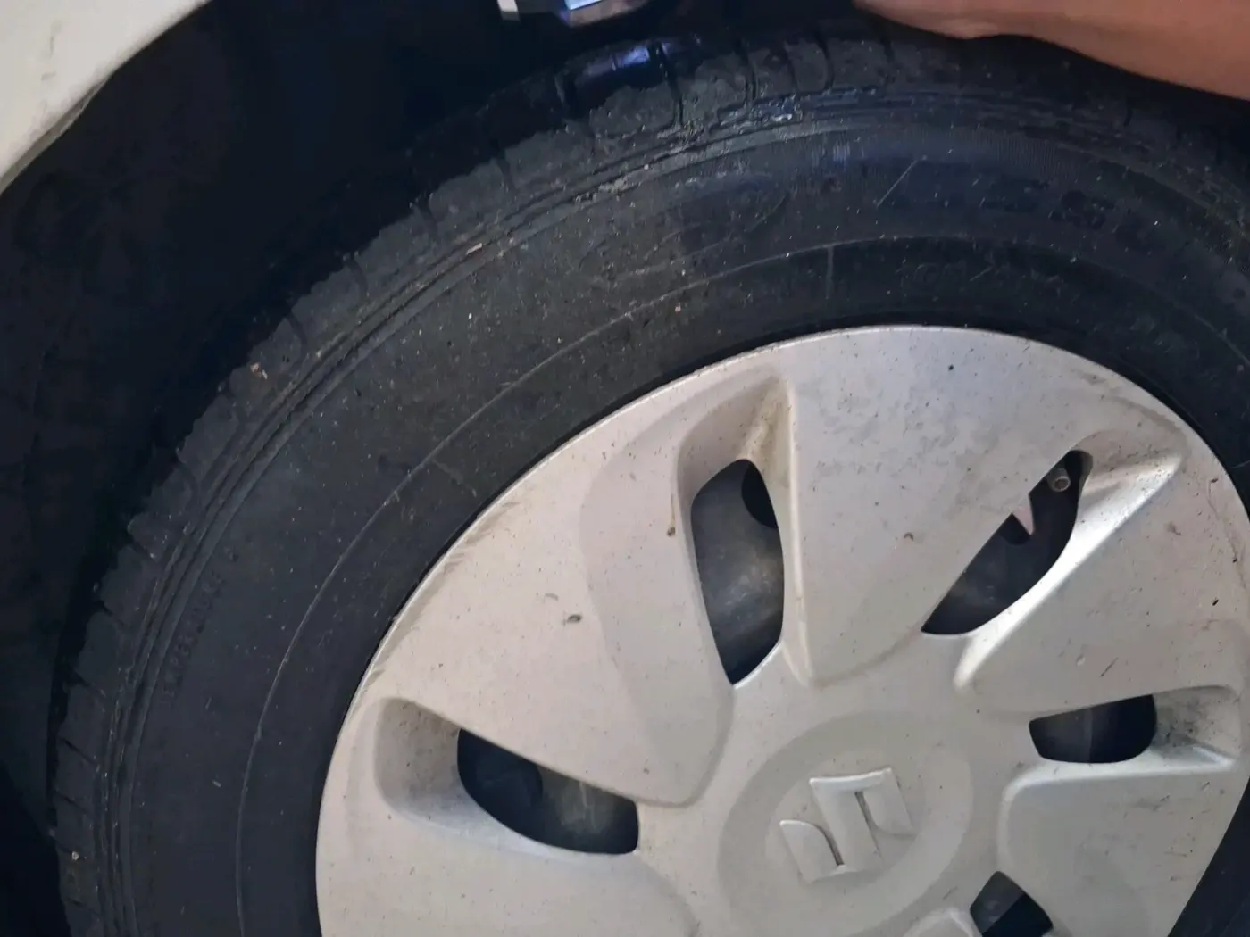 2016 Maruti Celerio VXI AMT, Petrol, Automatic, 48,230 km, tyre