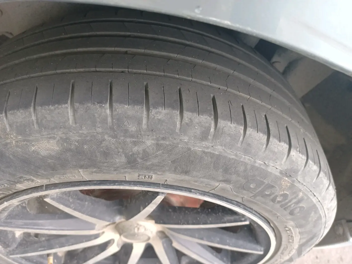 2013 Maruti Swift Dzire VXI, Petrol, Manual, 1,26,740 km, tyre