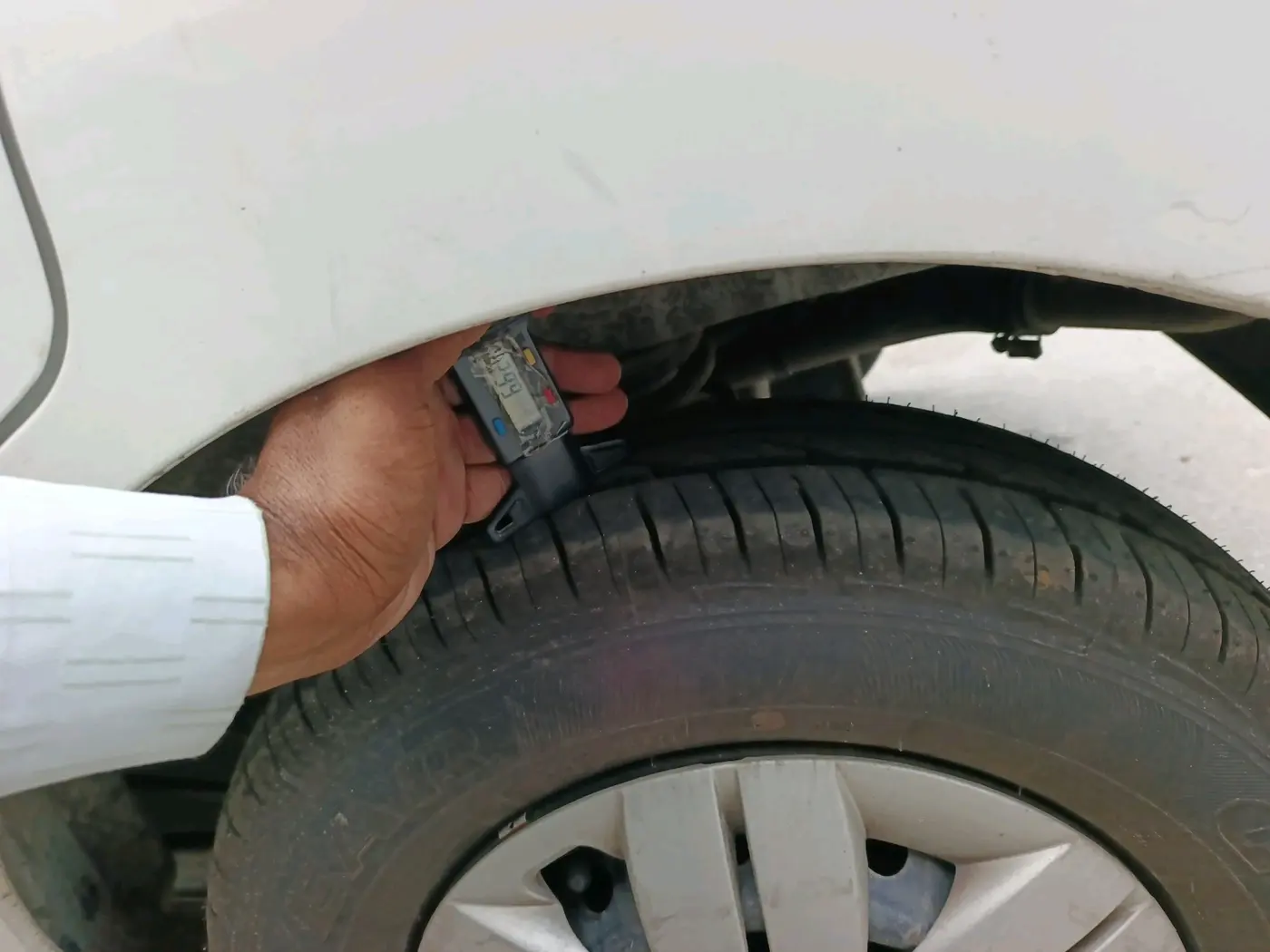 2021 Maruti Alto LXI CNG, CNG, Manual, 78,989 km, tyre