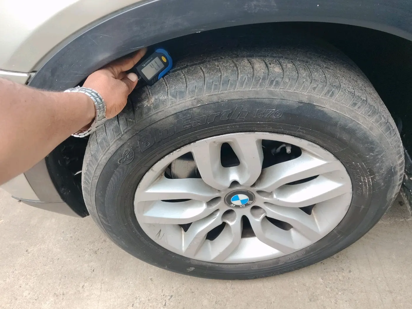 2013 BMW X3 XDRIVE 20D, Diesel, Automatic, 1,27,579 km, tyre