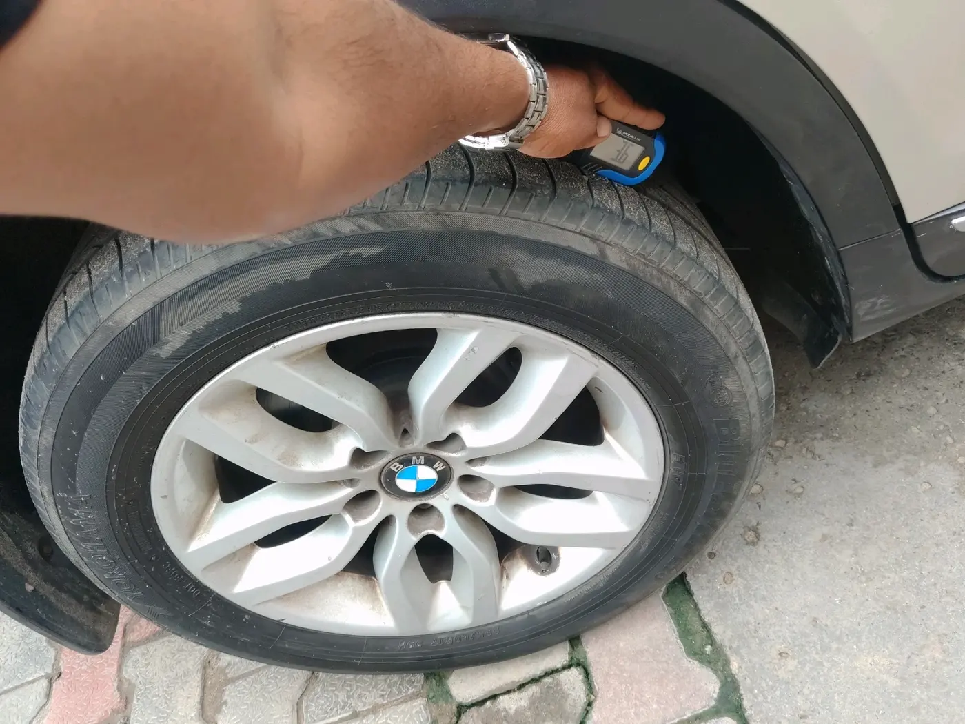 2013 BMW X3 XDRIVE 20D, Diesel, Automatic, 1,27,579 km, tyre