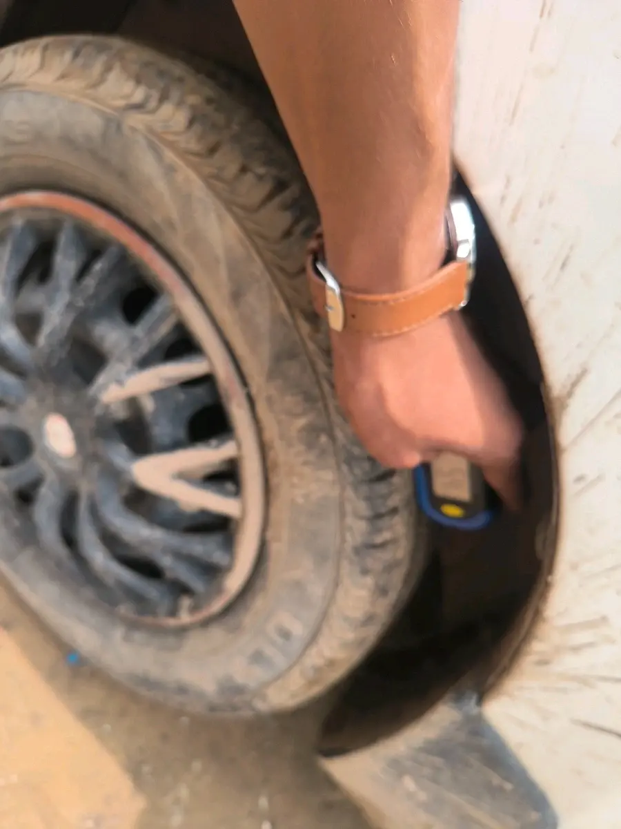 2019 Maruti Alto LXI, Petrol, Manual, 27,923 km, tyre