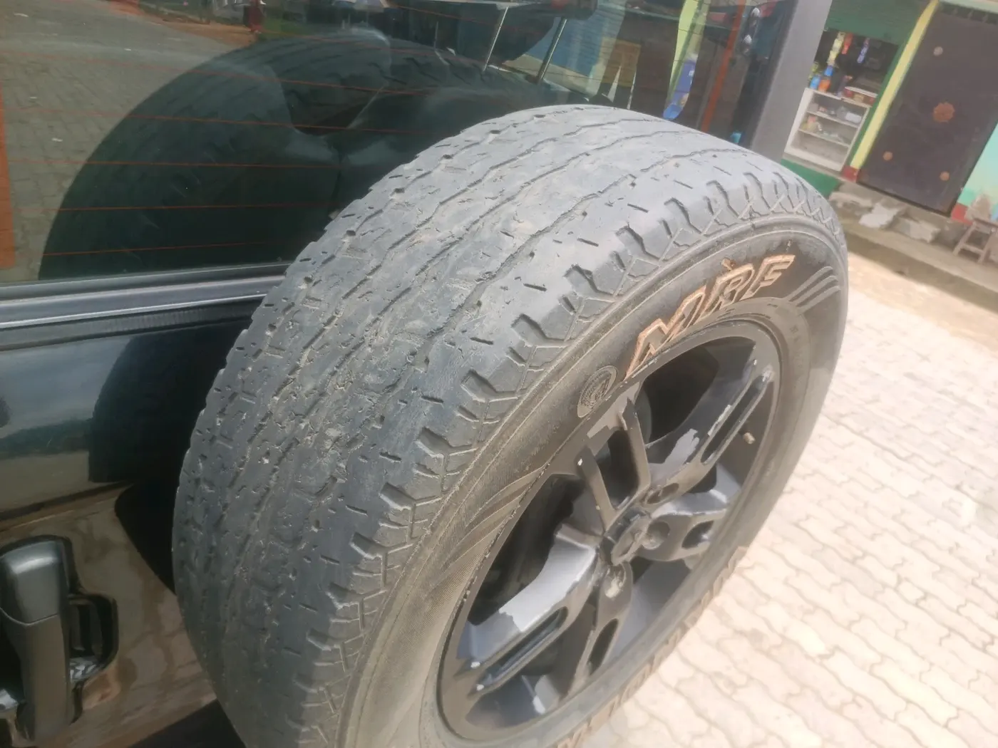 2023 Mahindra Thar LX HARD TOP 4WD MT, Diesel, Manual, 1,35,195 km, tyre