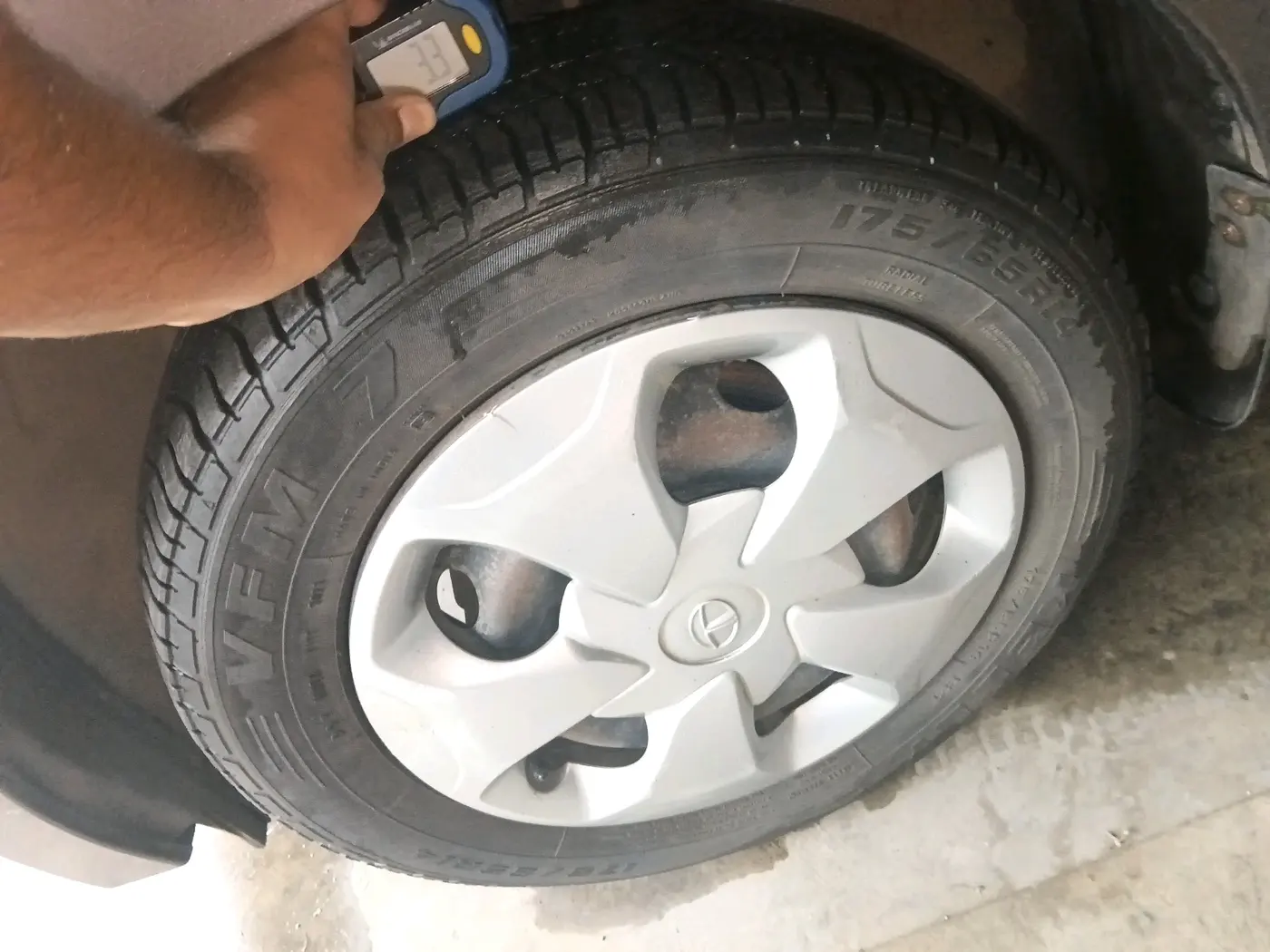 2019 Tata Tiago XT PETROL, Petrol, Manual, 62,119 km, tyre