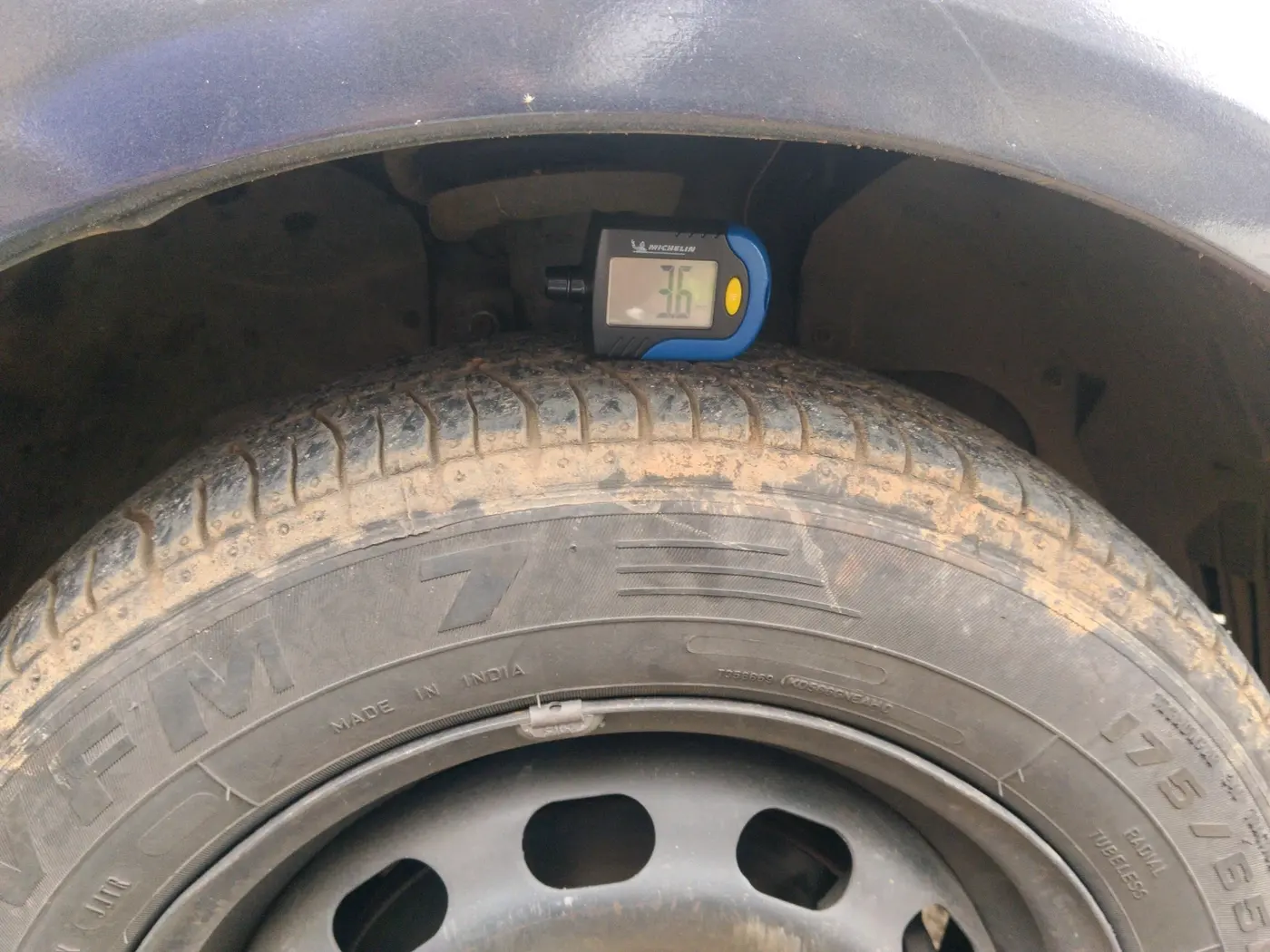 2011 Ford Figo ZXI 1.4 DIESEL, Diesel, Manual, 1,28,796 km, tyre
