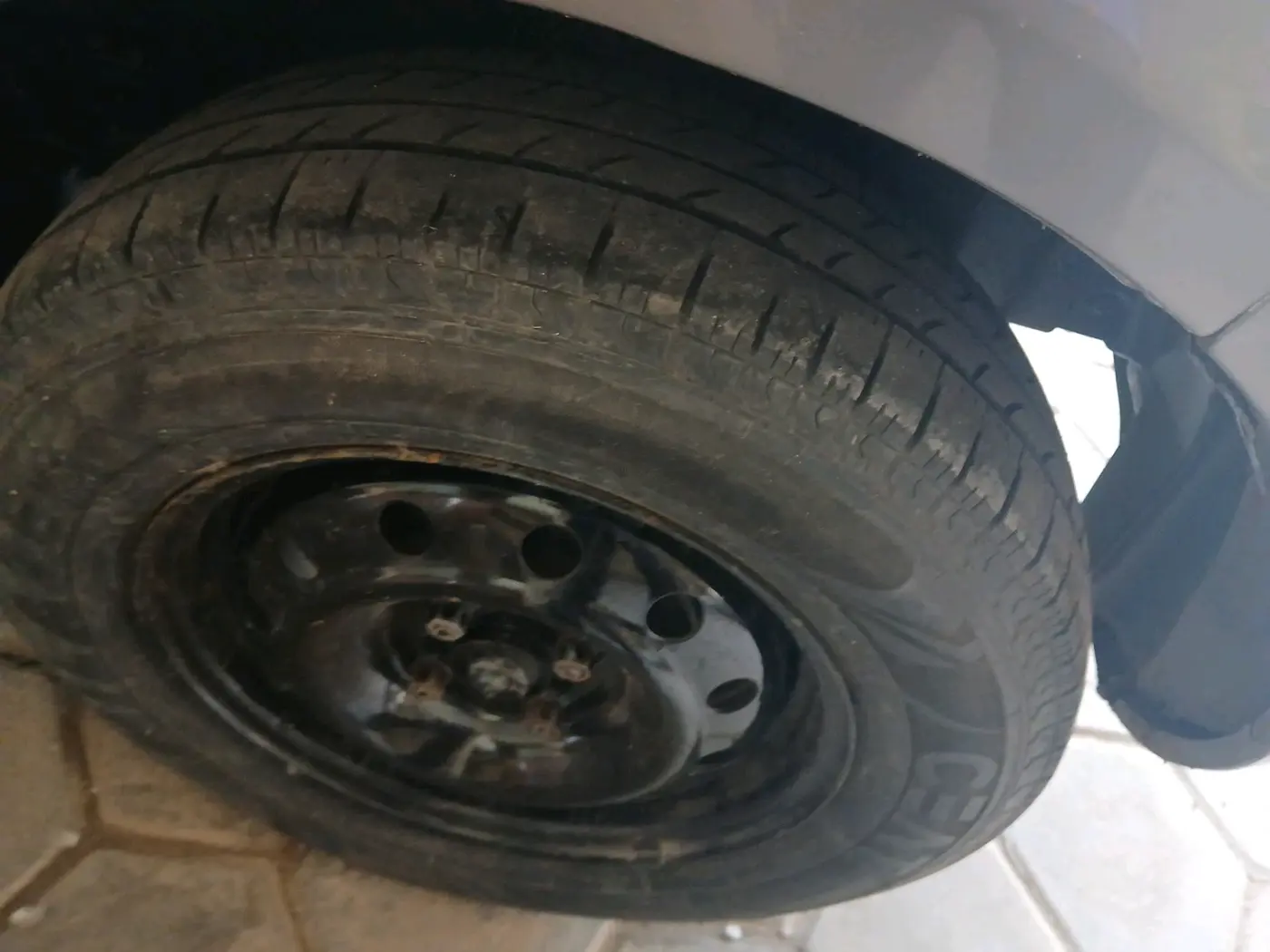 2011 Maruti Ritz VDI, Diesel, Manual, 15,228 km, tyre