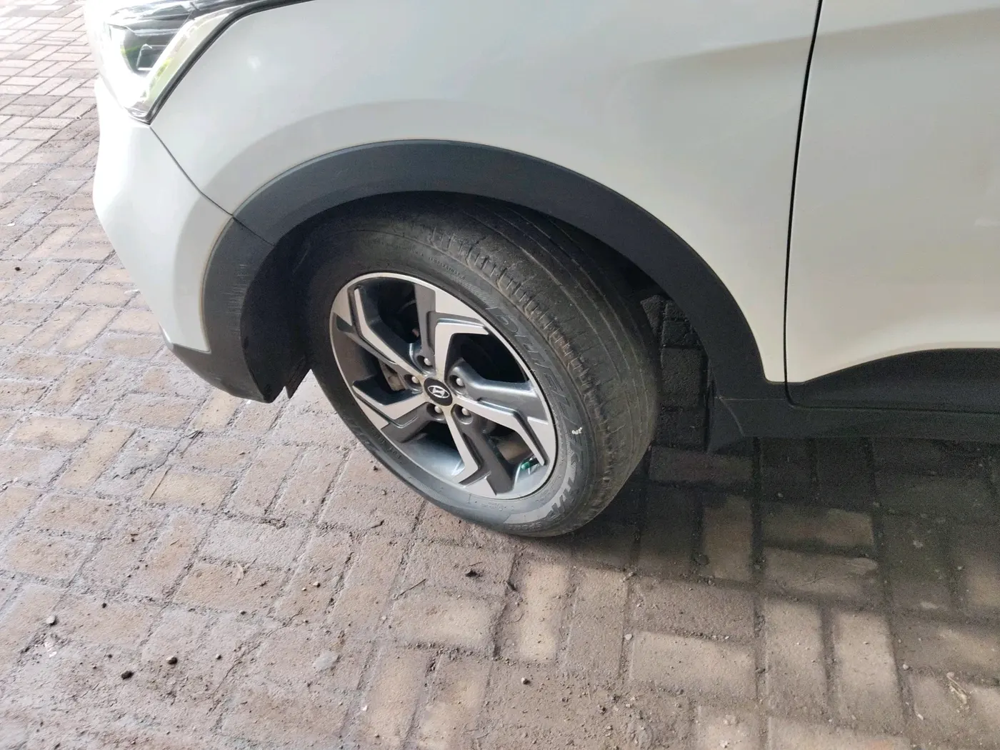 2018 Hyundai Creta SX (O) 1.6 PETROL, Petrol, Manual, 1,14,811 km, tyre