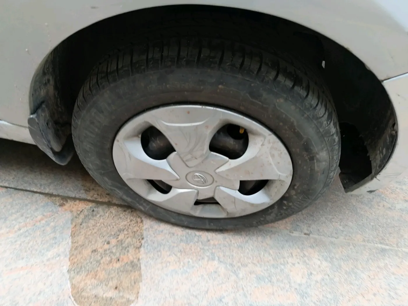2019 Tata Tiago XT PETROL, Petrol, Manual, 81,931 km, tyre