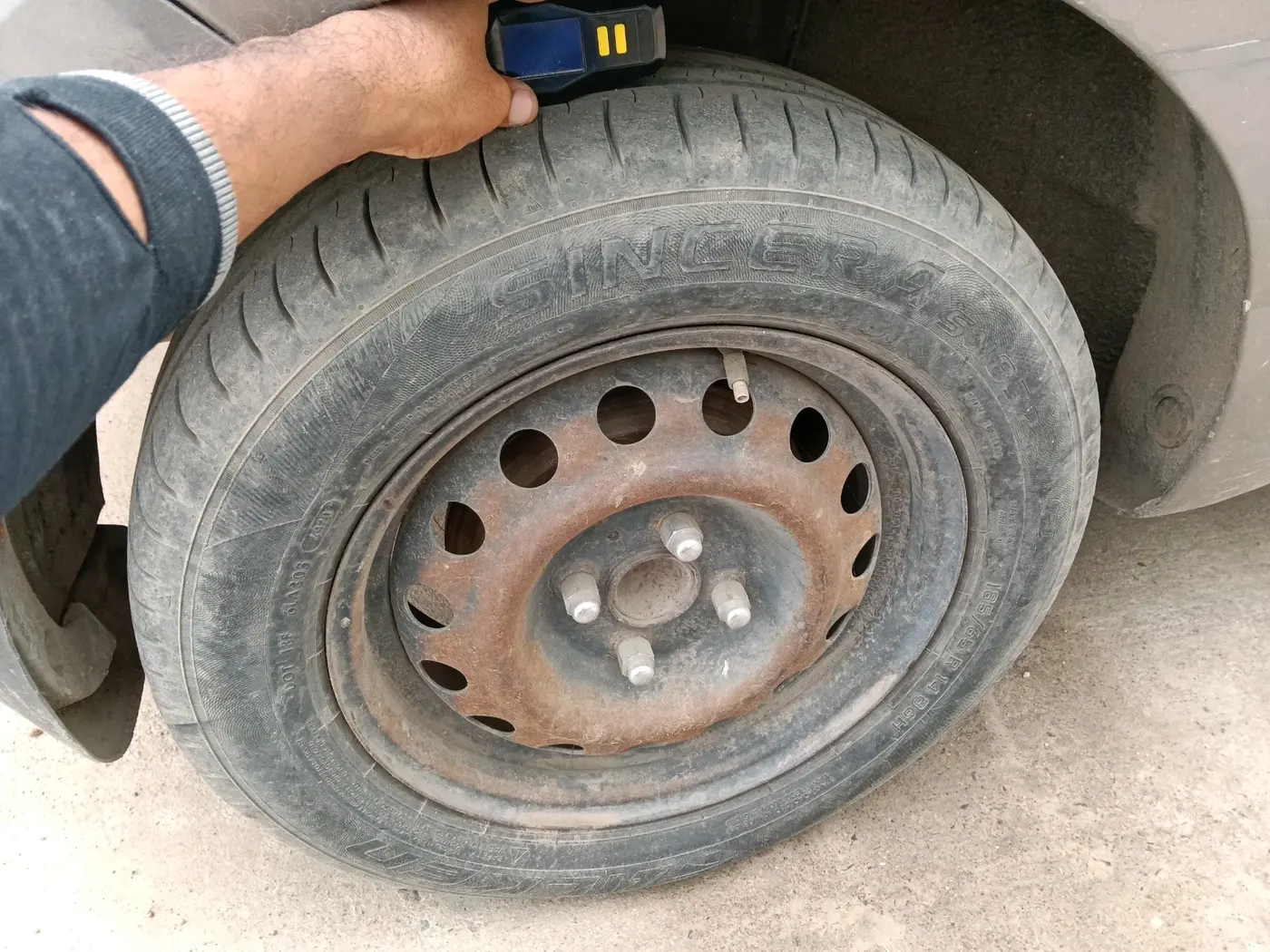 2013 Hyundai i20 SPORTZ 1.2, Petrol, Manual, 81,018 km, tyre
