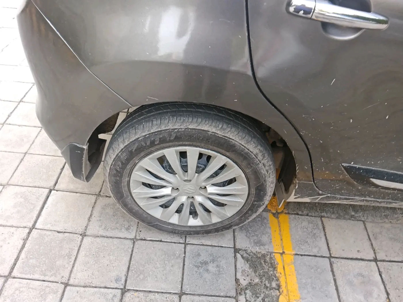 2019 Maruti Baleno DELTA PETROL 1.2, Petrol, Manual, 74,106 km, tyre
