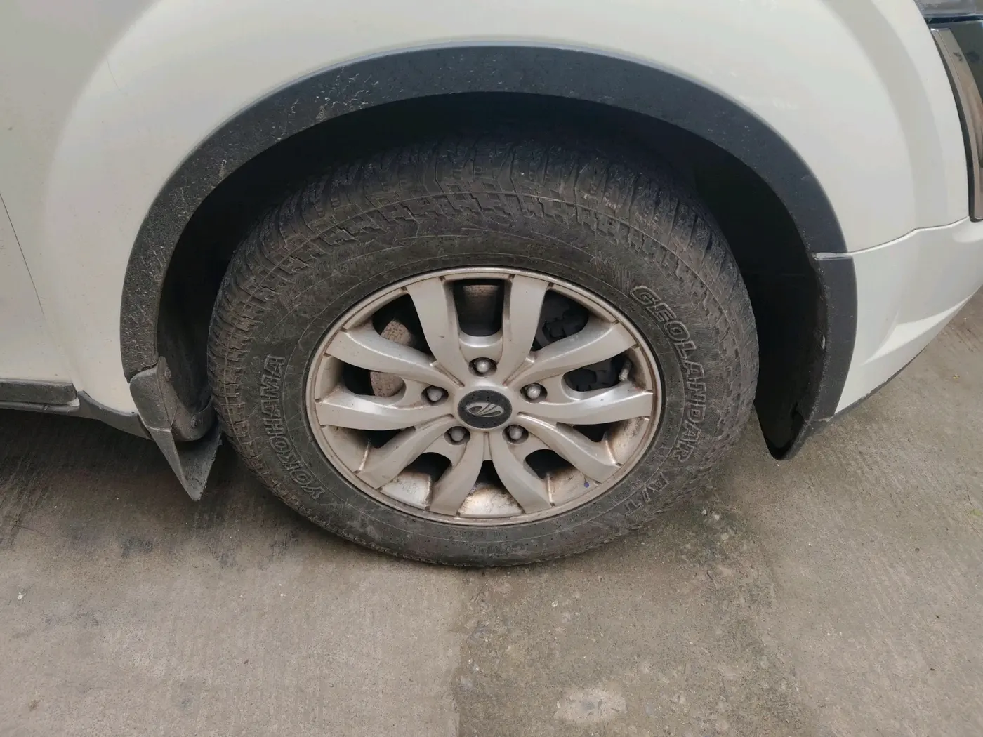 2018 Mahindra XUV500 W9, Diesel, Manual, 88,262 km, tyre