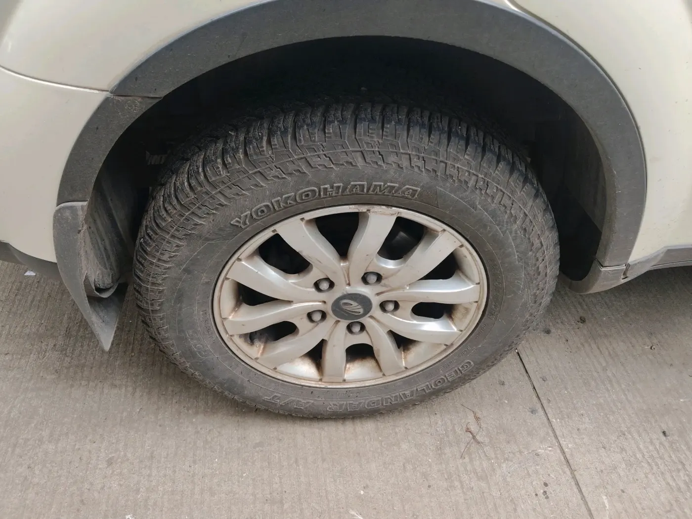 2018 Mahindra XUV500 W9, Diesel, Manual, 88,262 km, tyre